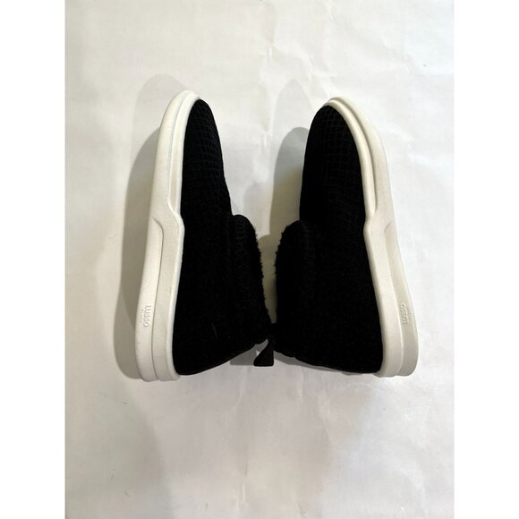 Lusso Cloud Guru Sherp Waffle Knit Chukka Sneakers in Black - Picture 5 of 9